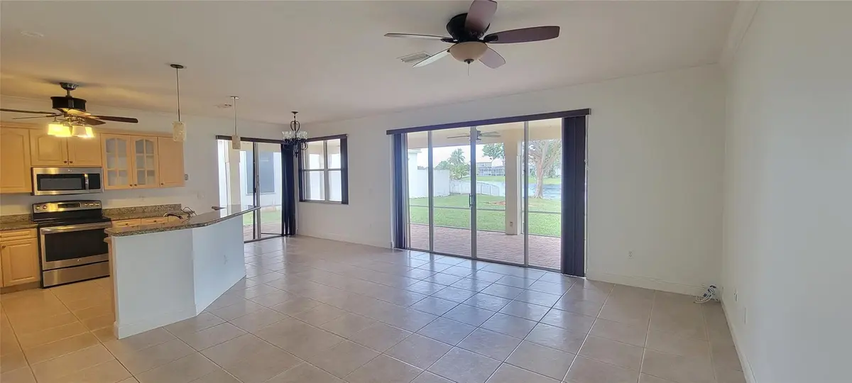 Photo 6 at 728 NW 156TH Avenue, Pembroke Pines