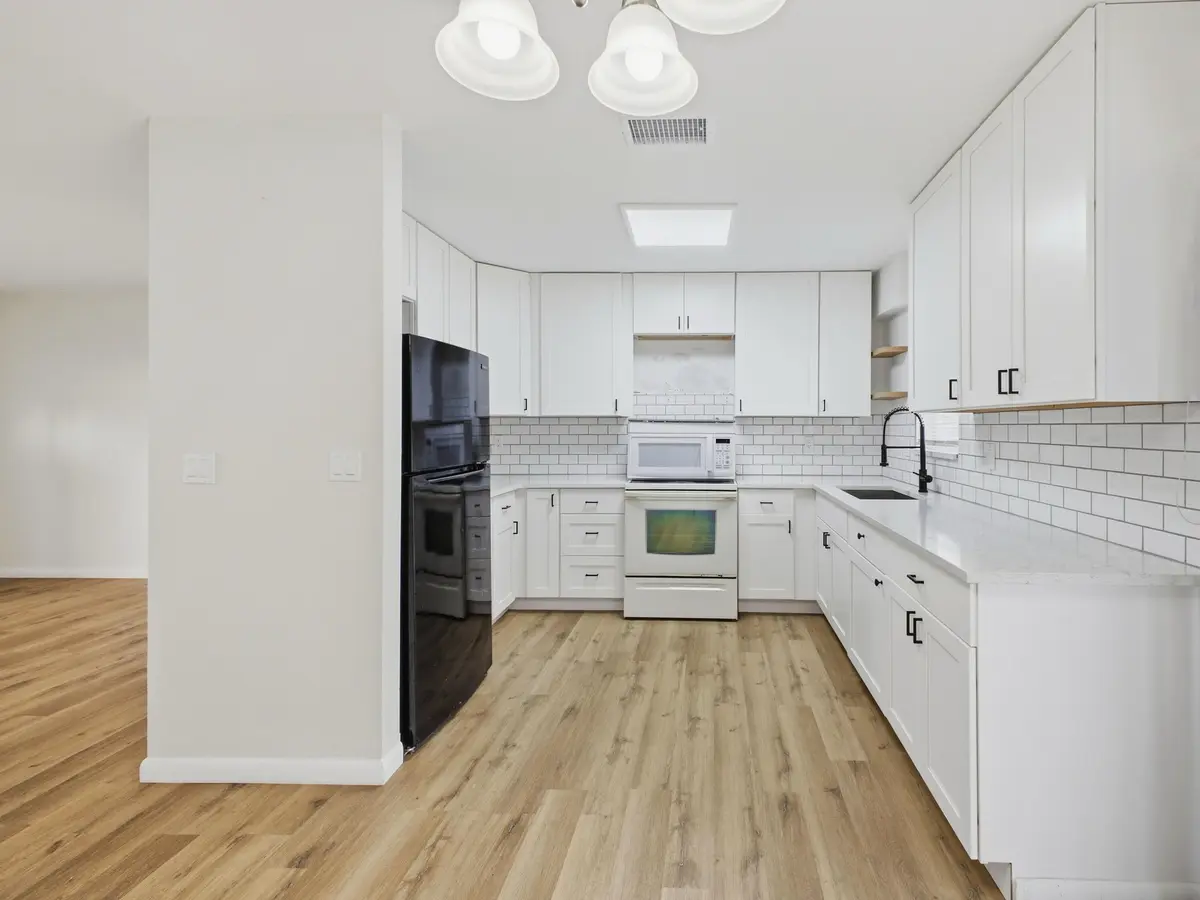 Kitchen 2 at 711 NW RIVERSIDE Drive, Port St. Lucie