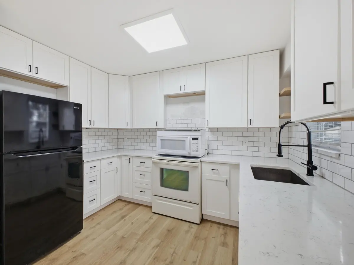 Kitchen 3 at 711 NW RIVERSIDE Drive, Port St. Lucie