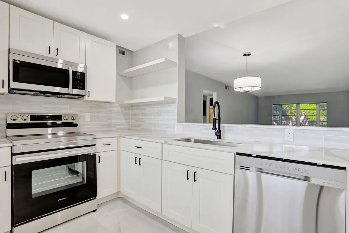 Kitchen at 2202 LUCAYA Bend G2, Coconut Creek