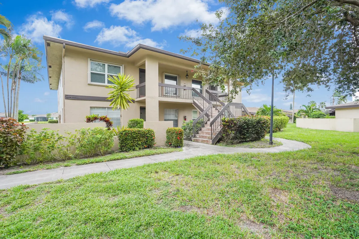 Building Exterior at 13719 Via Aurora Way A, Delray Beach