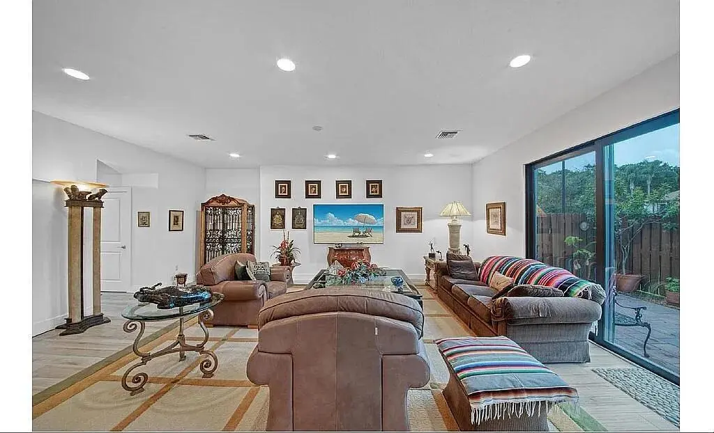 02_beyc6aadb9d85713f at 3199 Santa Catalina Place, Greenacres