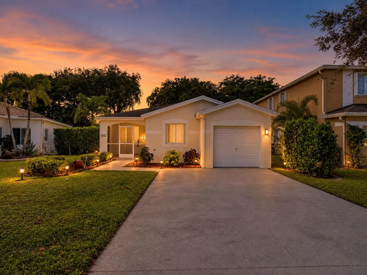 frente 22 at 1245 SW 46TH Way, Deerfield Beach