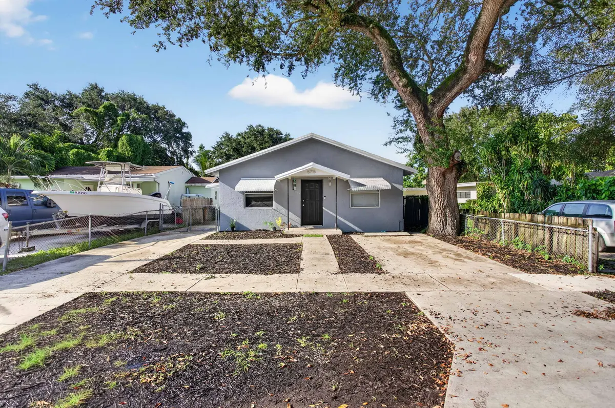 1-web-or-mls-5715-0904 at 5715 GARFIELD Street, Hollywood