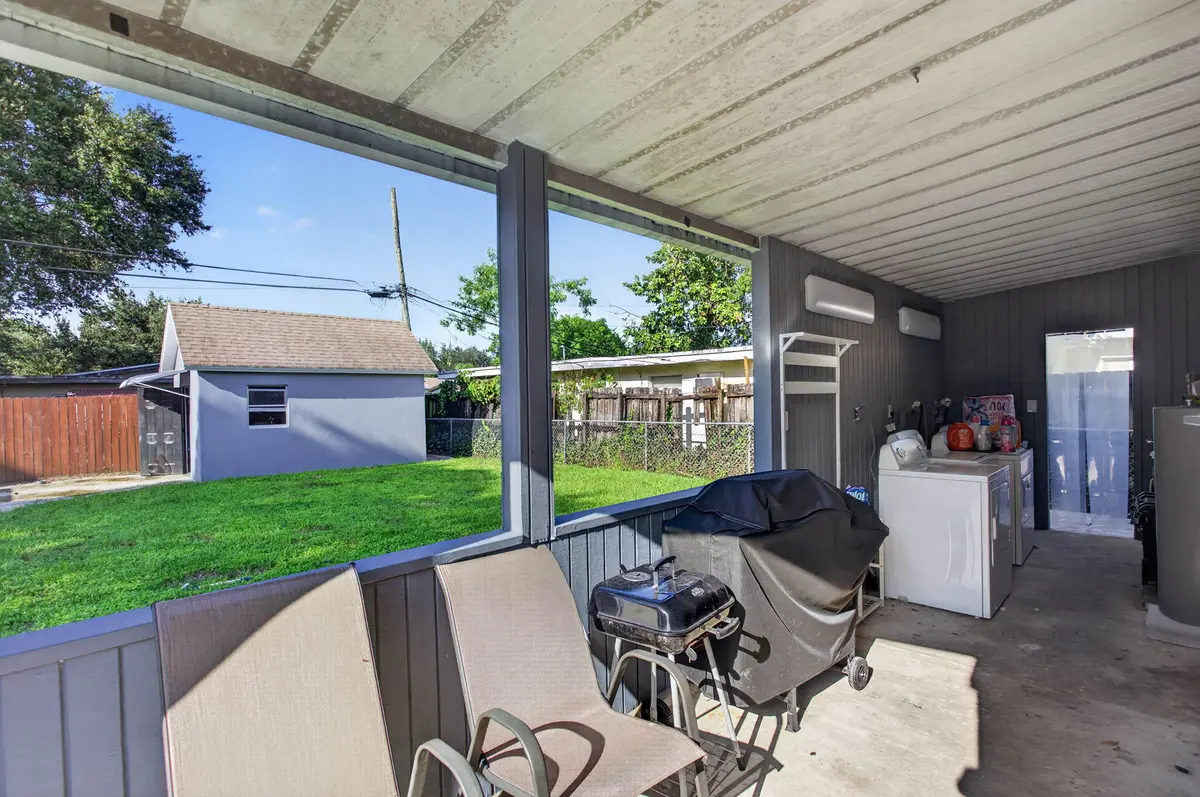 7-web-or-mls-5715-0870 at 5715 GARFIELD Street, Hollywood