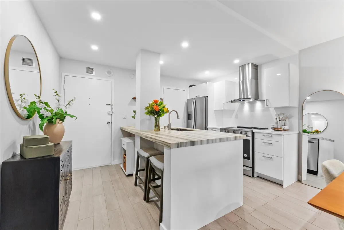 02-2 at 900 NE 18TH Avenue 406, Fort Lauderdale