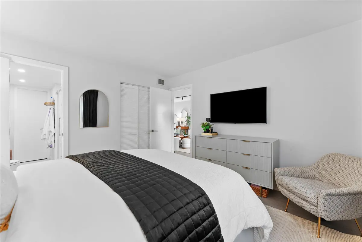 08-8 at 900 NE 18TH Avenue 406, Fort Lauderdale