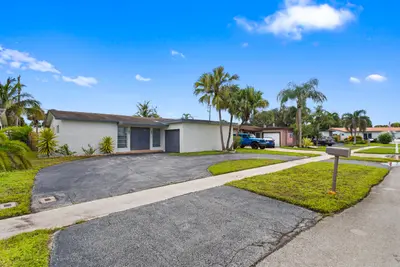 2000 NW 91ST Way, Sunrise – Single Family Residence for sale