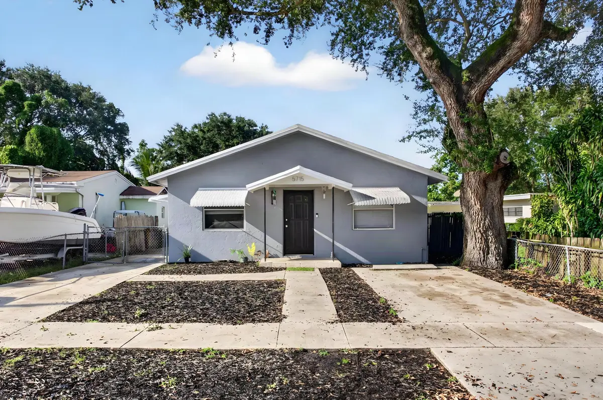 collov-ai_20260922221612_ji68ld at 5715 GARFIELD Street, Hollywood
