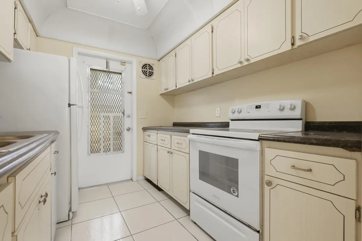 5480 NW 11TH Street 102, Plantation, FL – photo 7