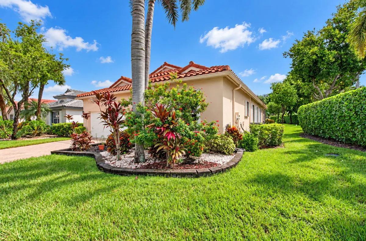 LUSHLY LANDSCAPED CORNER LOT at 11572 Spring Oak Avenue, Boynton Beach