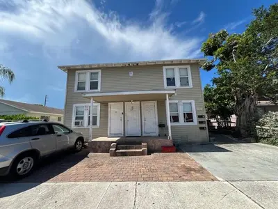 1331 LONGWOOD Street, West Palm Beach – Quadruplex for sale
