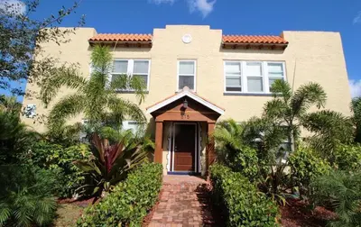 815 Upland Road 7, West Palm Beach – Apartment for rent