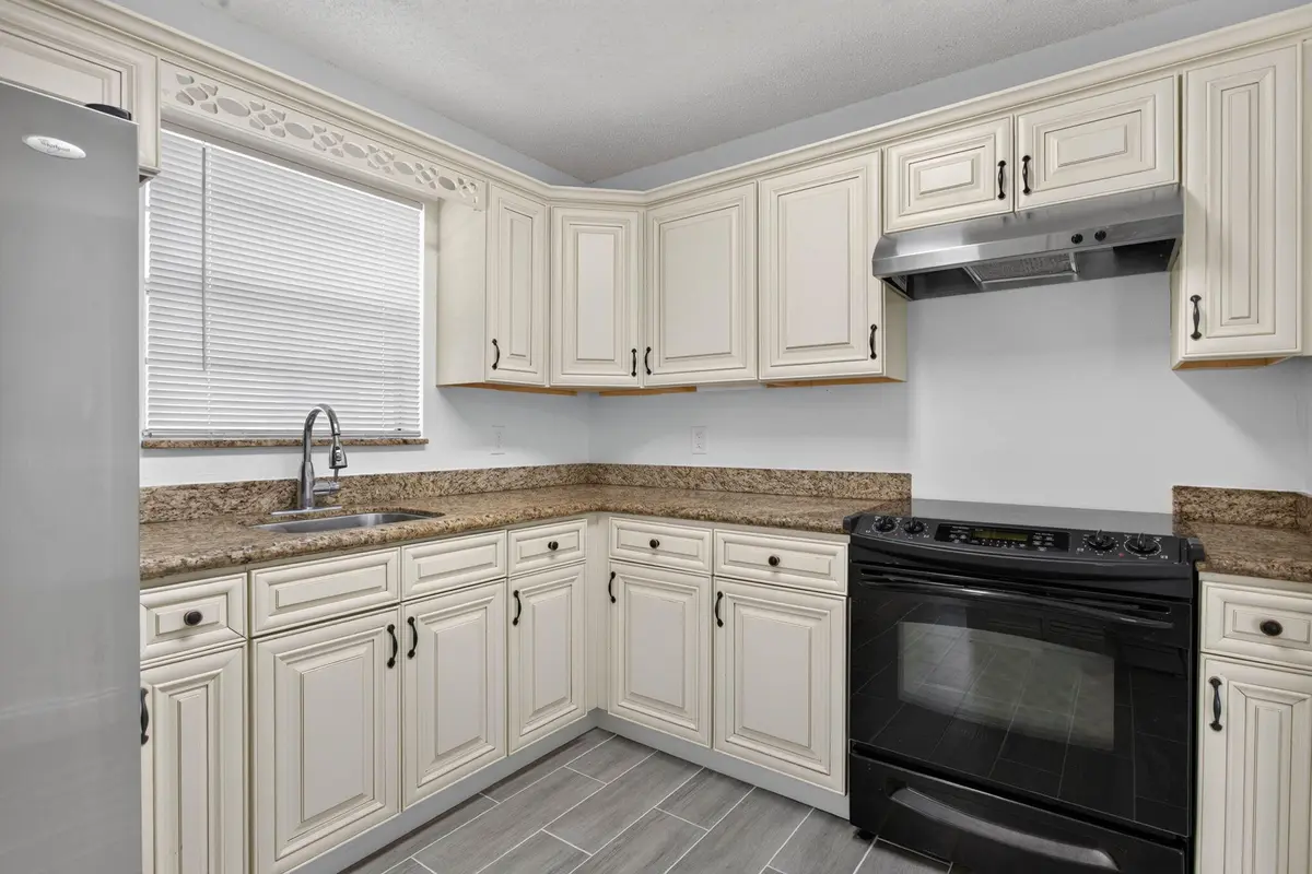 17-web-or-mls-631-17 at 631 SW 10TH Court, Deerfield Beach