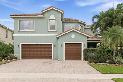1261 BEACON Circle, Wellington – Single Family Residence for sale