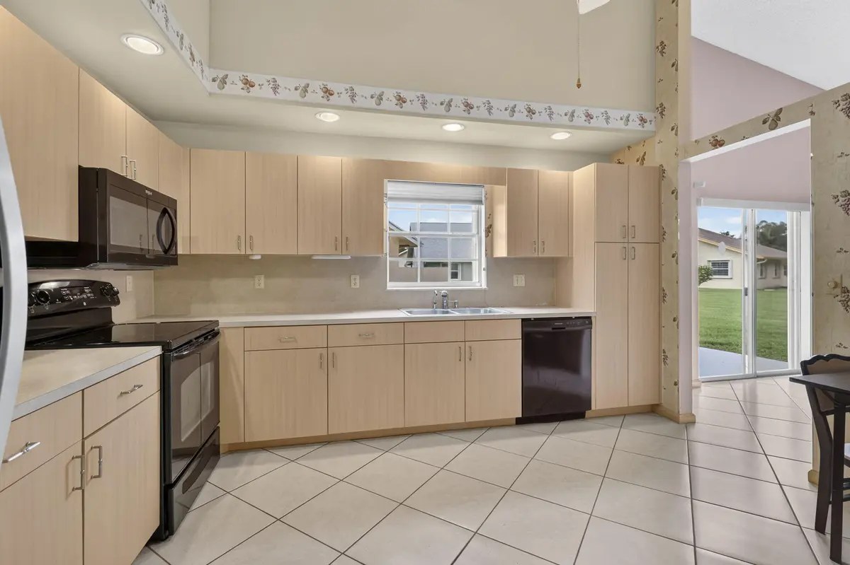 Kitchen at 3914 Dafilee Circle, West Palm Beach
