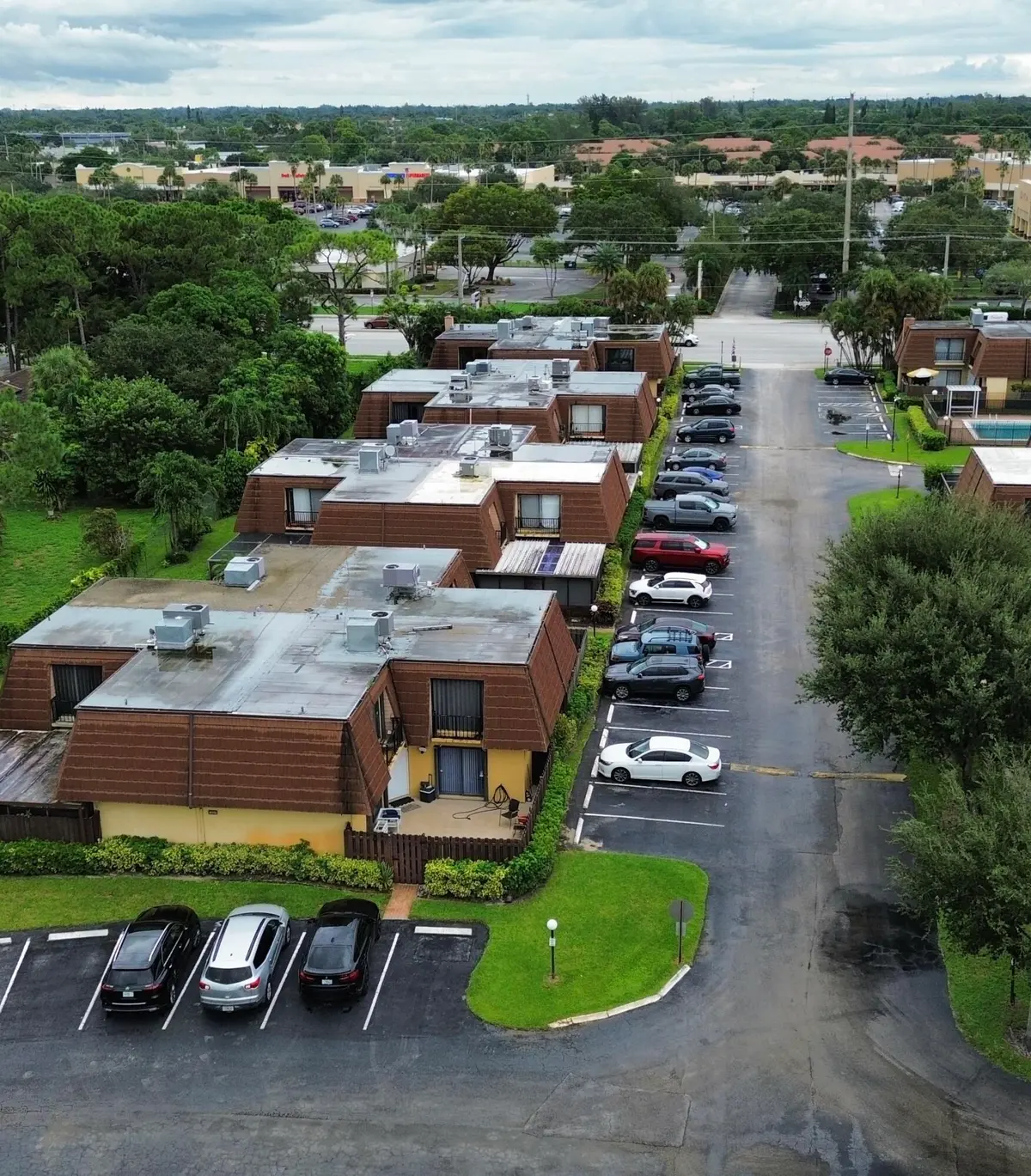 dji_fly_20260914_185836_465_179011461601 at 4171 TURNBERRY Circle 1203, Lake Worth