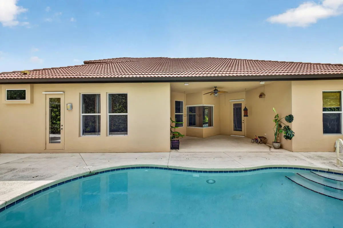 50-web-or-mls-3A5A8783 at 805 SW CLASSICO Court, Port St. Lucie