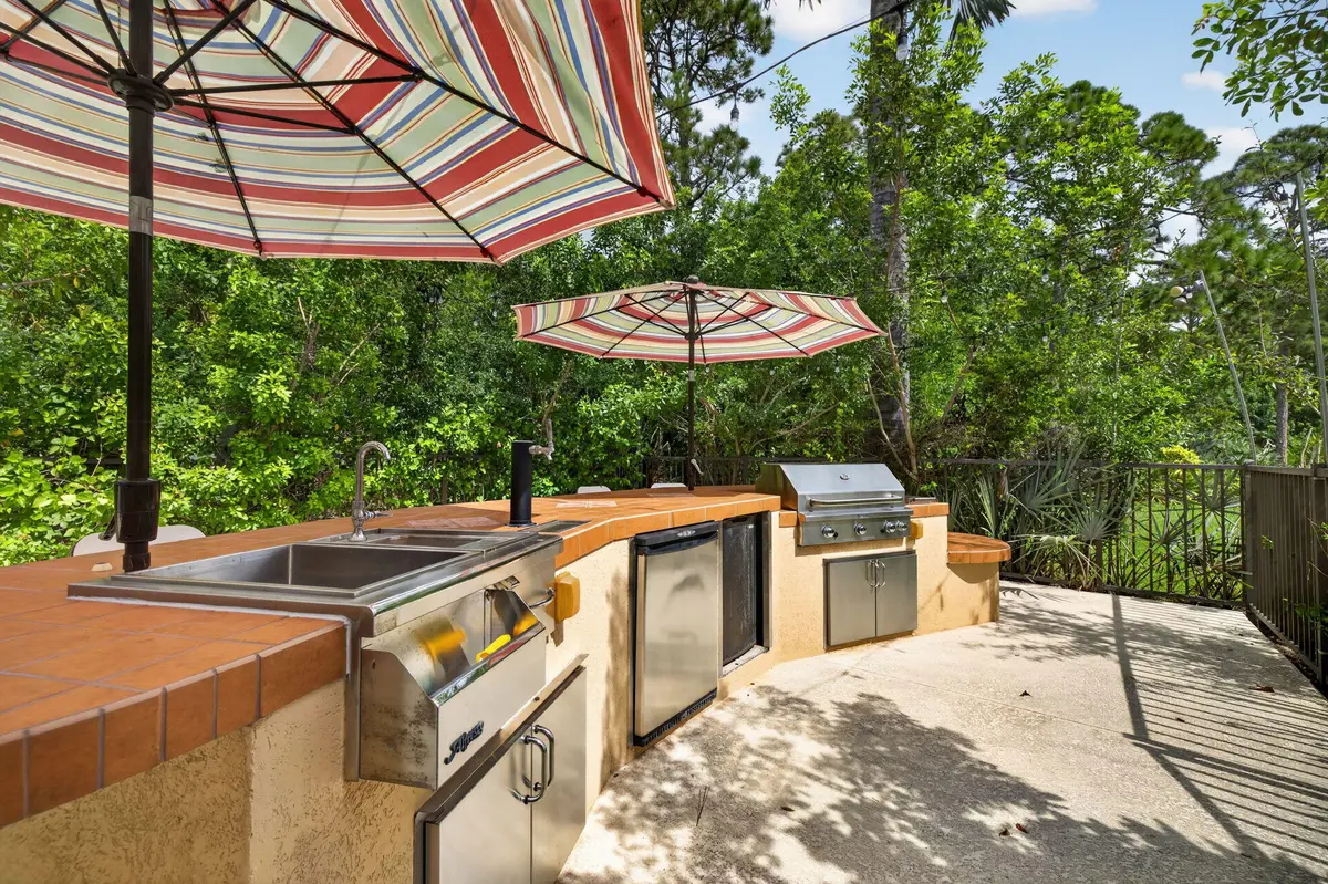 57-web-or-mls-3A5A8818 at 805 SW CLASSICO Court, Port St. Lucie