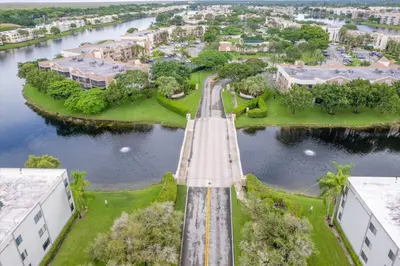 7501 Fairfax Drive, Tamarac – Condominium for sale