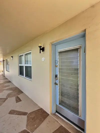 199 Burgundy, Delray Beach – Condominium for rent