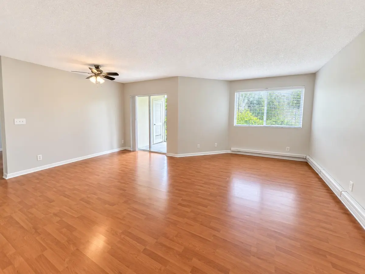 4f5f6139-f057-4667-98d2-0d59e6b1d714 at 9701 WESTVIEW Drive 1415, Coral Springs