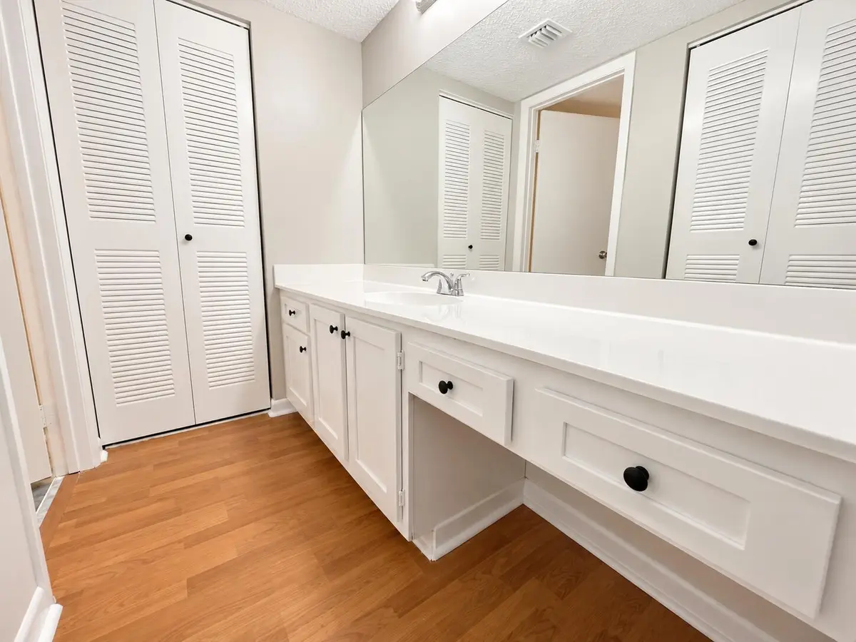 8bf37270-ed67-4180-8ec8-453616b2c633 at 9701 WESTVIEW Drive 1415, Coral Springs