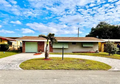 1411 NW 79TH Way, Pembroke Pines – Single Family Residence for rent
