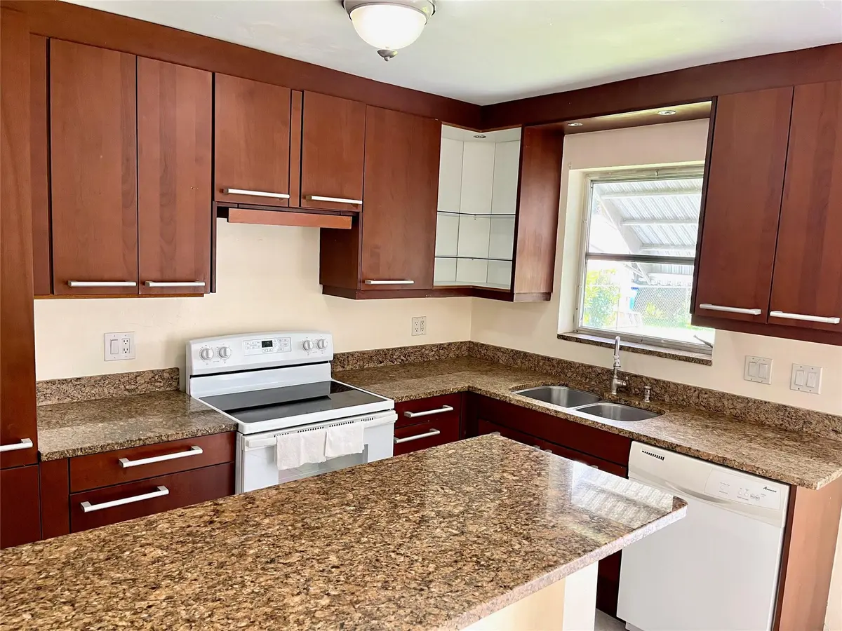 Photo 3 at 1411 NW 79TH Way, Pembroke Pines