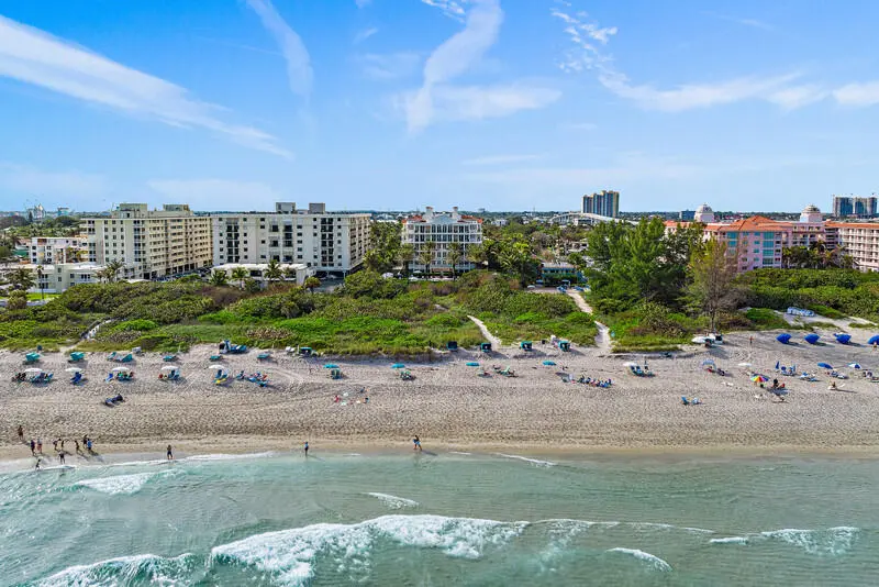 155 2 at 155 S OCEAN Avenue 305, Palm Beach Shores