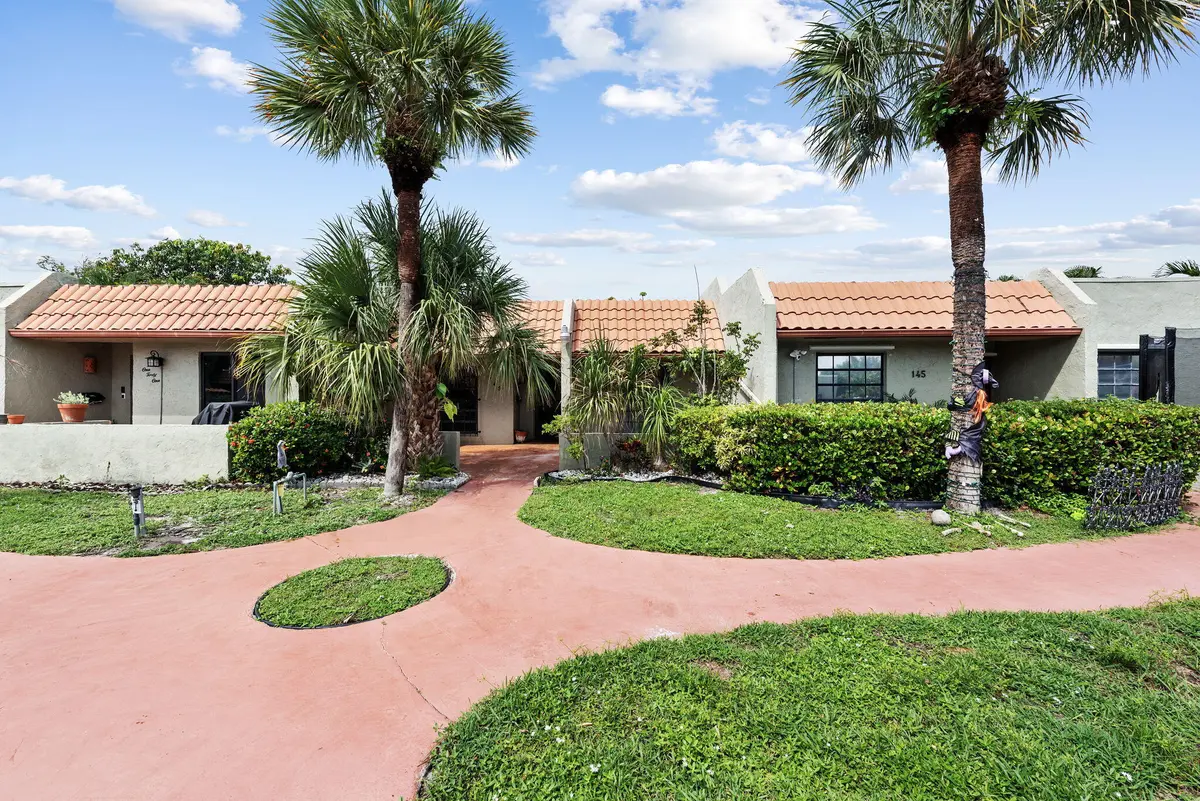 Front of Unit at 143 SE 7th Street, Deerfield Beach