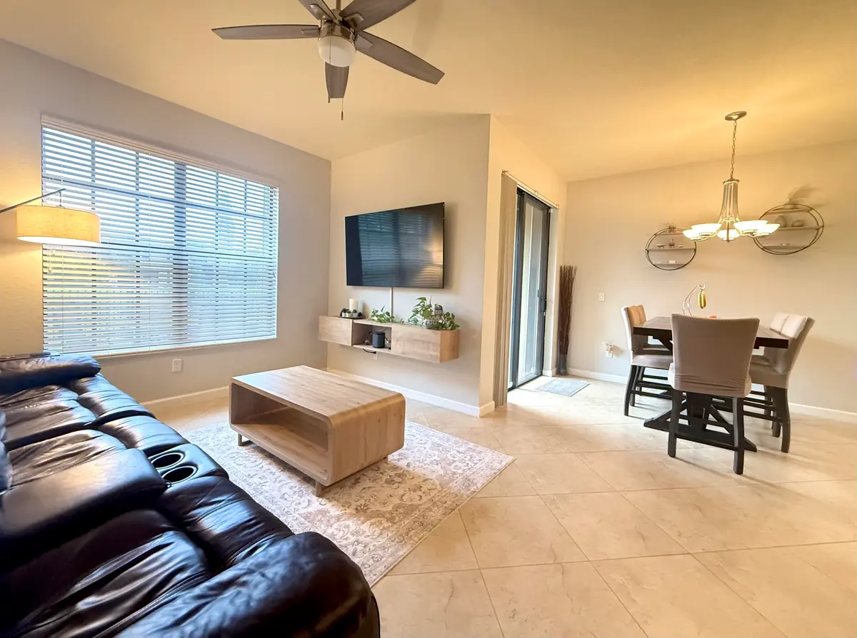 Living room at 10361 WELLINGTON PARC Drive, Wellington