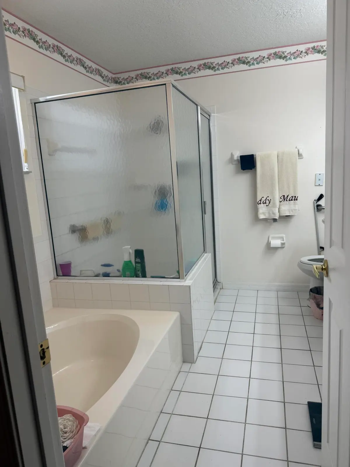 MSTR BATH at 465 NW GIBRALTAR Court, Port St. Lucie