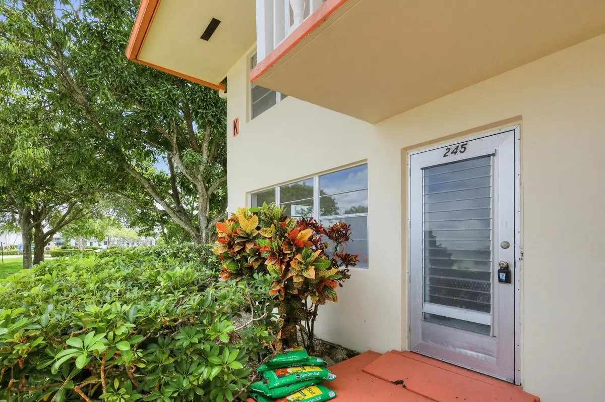 02_245_Camden_K-Exterior-0330 at 245 CAMDEN K, West Palm Beach