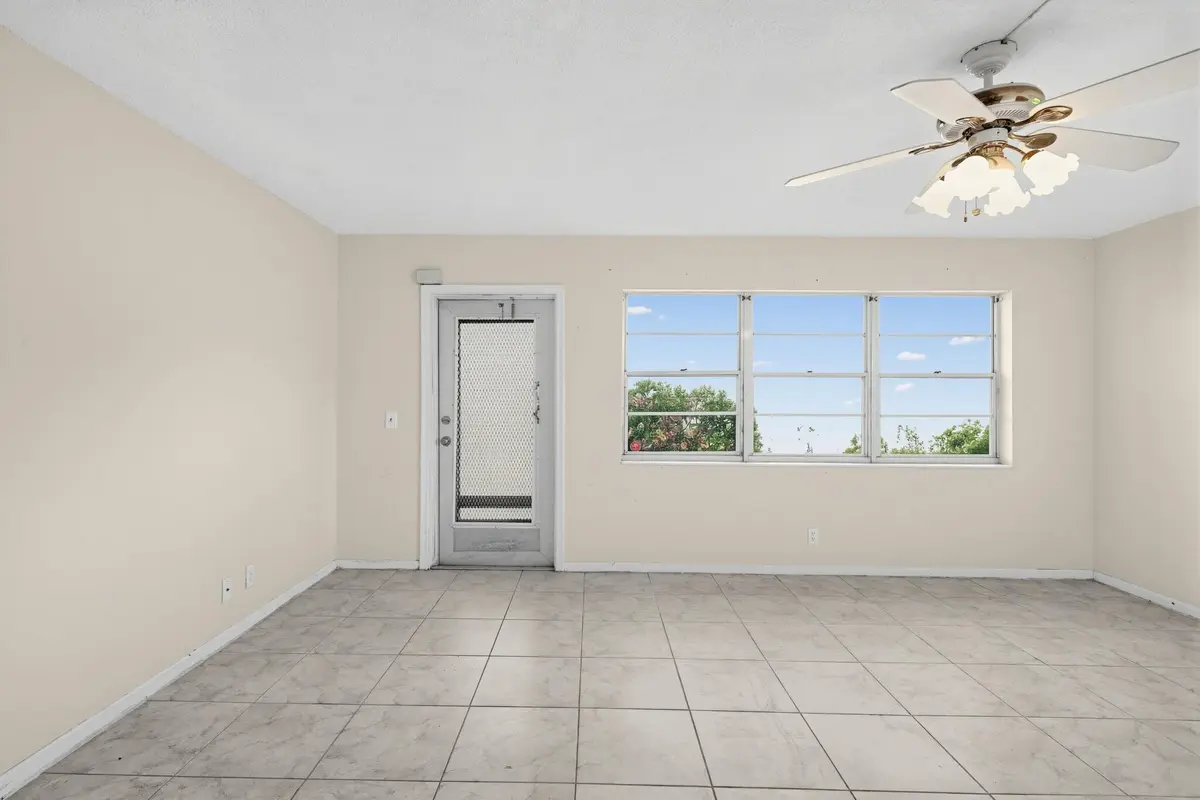 07_245_Camden_K-Living_room-0304 at 245 CAMDEN K, West Palm Beach