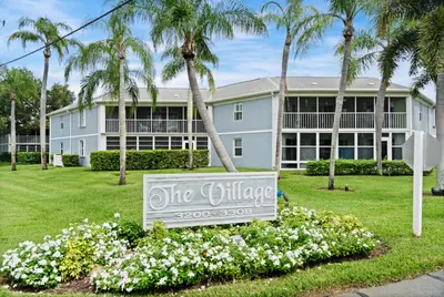 3290 SE Aster Lane D158, Stuart – Condominium for sale