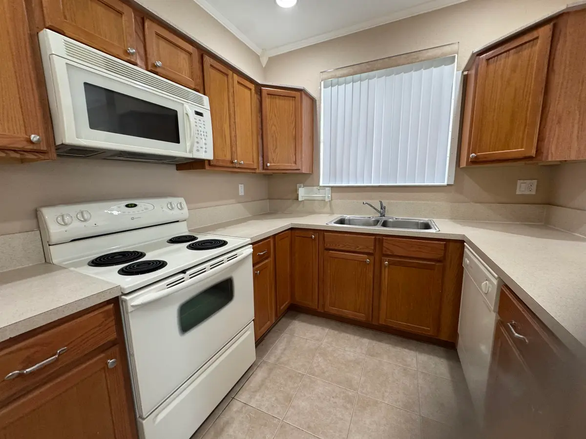 IMG_2201 at 3069 LAUREL RIDGE Circle, Riviera Beach