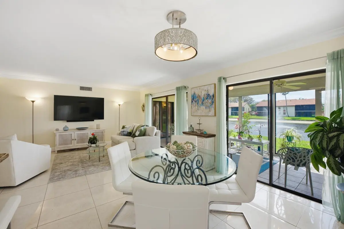 Open Floorplan at 10223 N CIRCLE LAKE Drive 102, Boynton Beach
