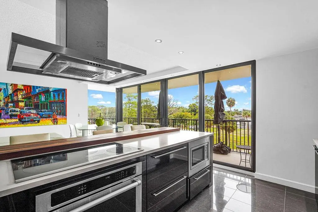 Photo 8 at 1350 River Reach Drive 417, Fort Lauderdale