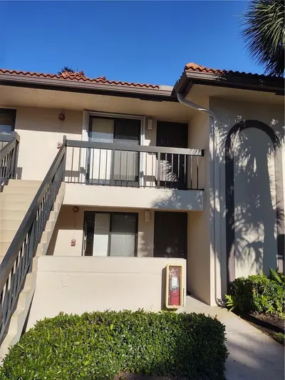 5200 E CLUB Circle 205, Boca Raton – Condominium for rent