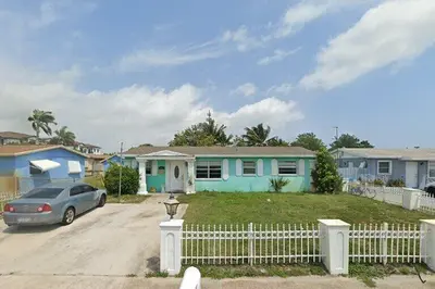 207 NE 6th Avenue, Boynton Beach – Single Family Residence for sale