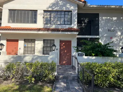 9632 SILLS Drive 204, Boynton Beach – Condominium for sale