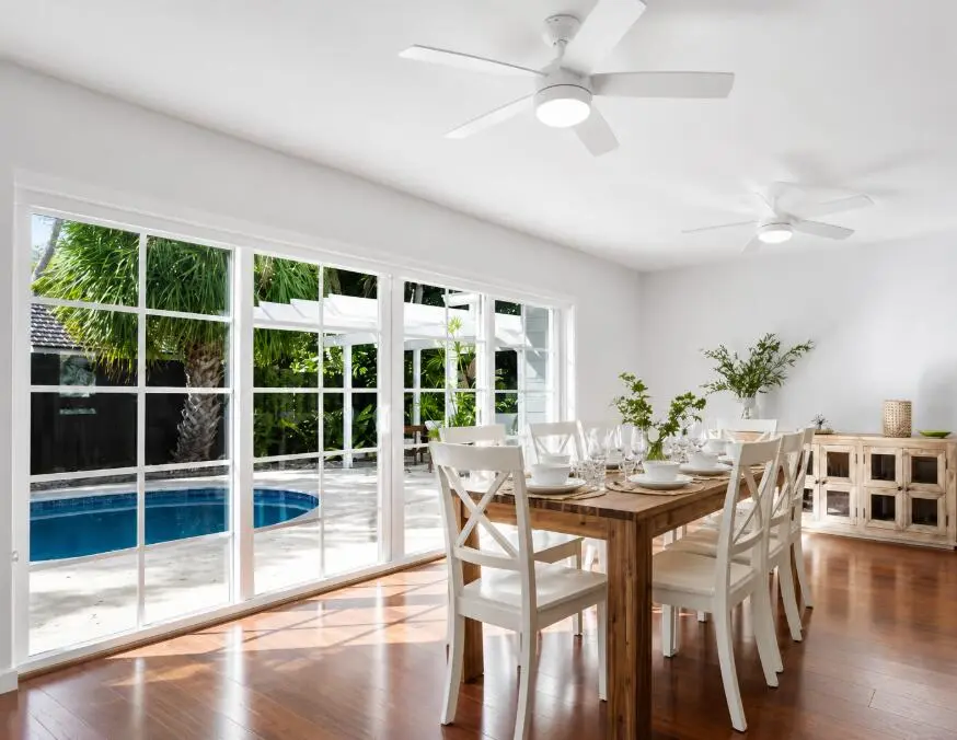 ding room at 1131 NE 27TH Avenue, Pompano Beach