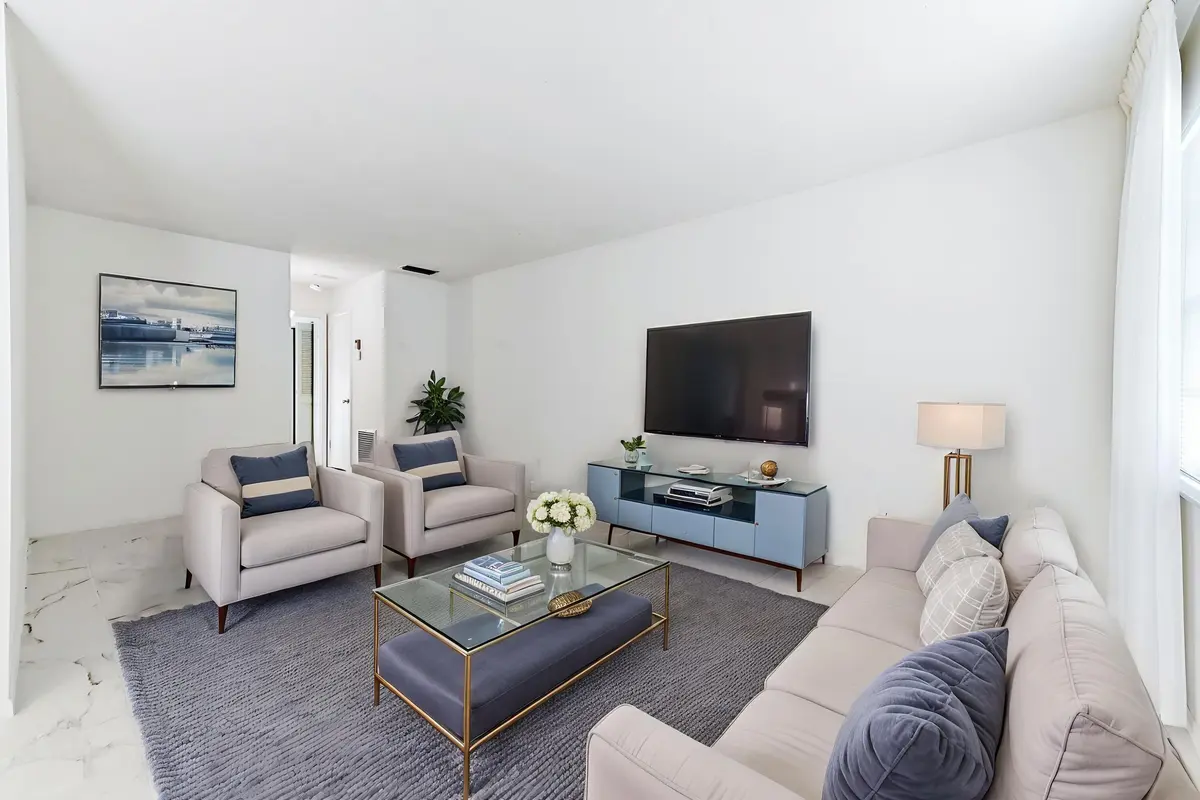 05-Living-room-02_VS at 1225 NW 21ST Street 17-1710, Stuart
