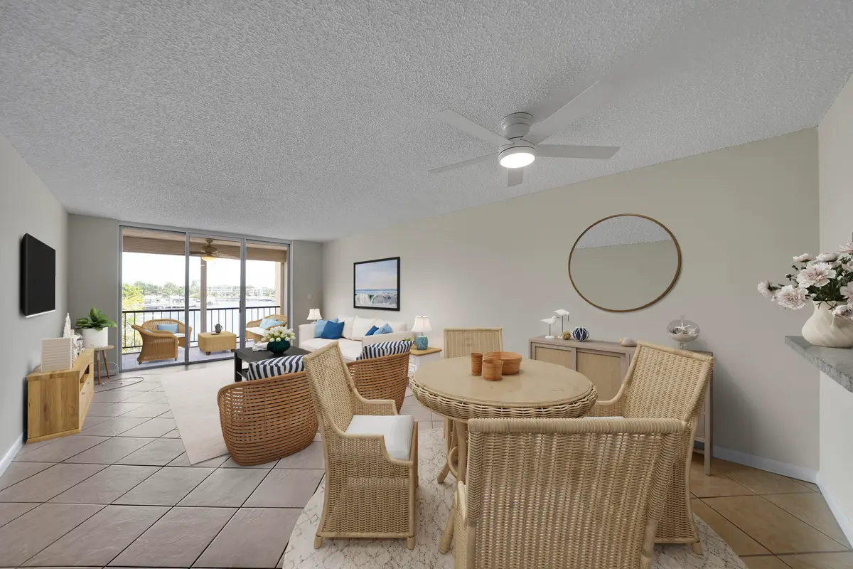 10_dining room at 777 S FEDERAL Highway 305O, Pompano Beach
