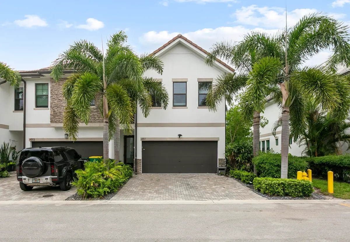 IMG_4196 at 4511 E AQUA BELLA Lane, Dania Beach