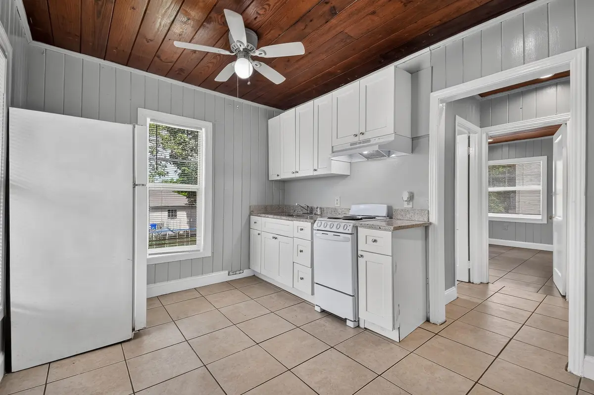 8877thSt-Unit200(1) at 885-887 7TH #201, West Palm Beach