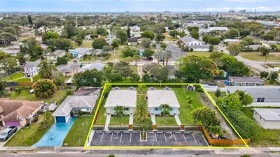 115 NW 8th Avenue, Delray Beach – Quadruplex for sale
