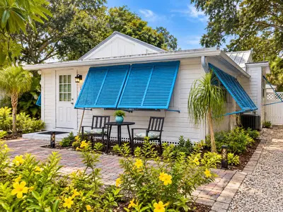 616 SW CLEVELAND Avenue, Stuart – Single Family Residence for sale