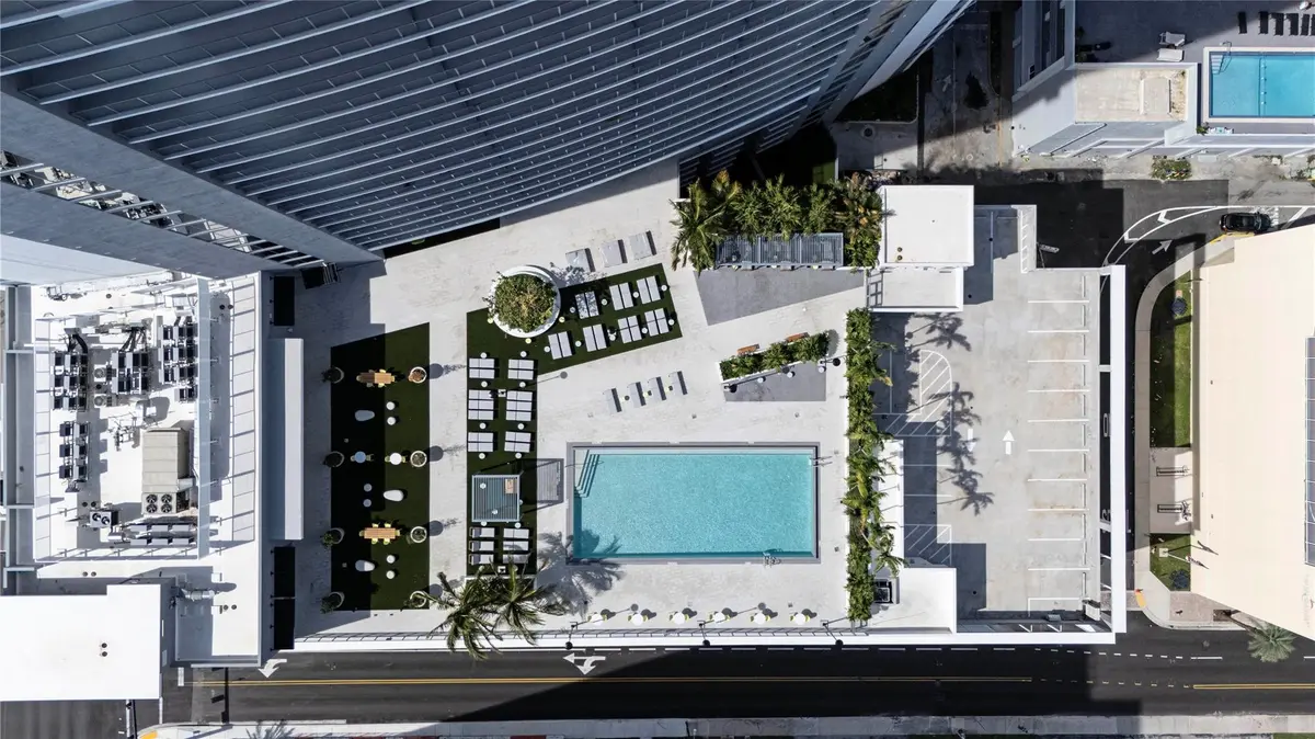 Photo 2 at 1770 S Young Circle 414, Hollywood